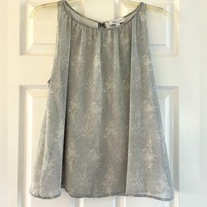 GILLI Beautiful Sleeveless Blouse